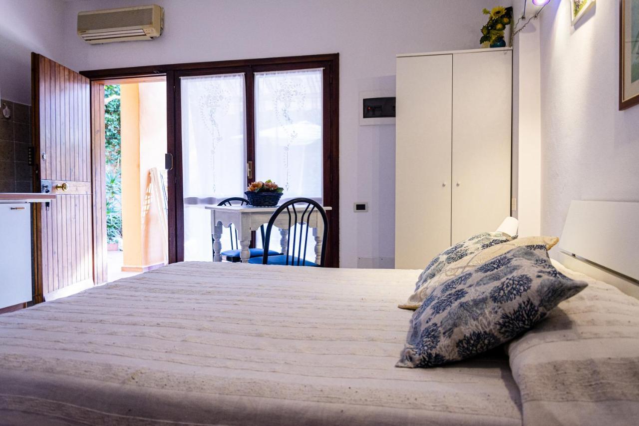 Appartamenti La Casina Porto Azzurro Buitenkant foto