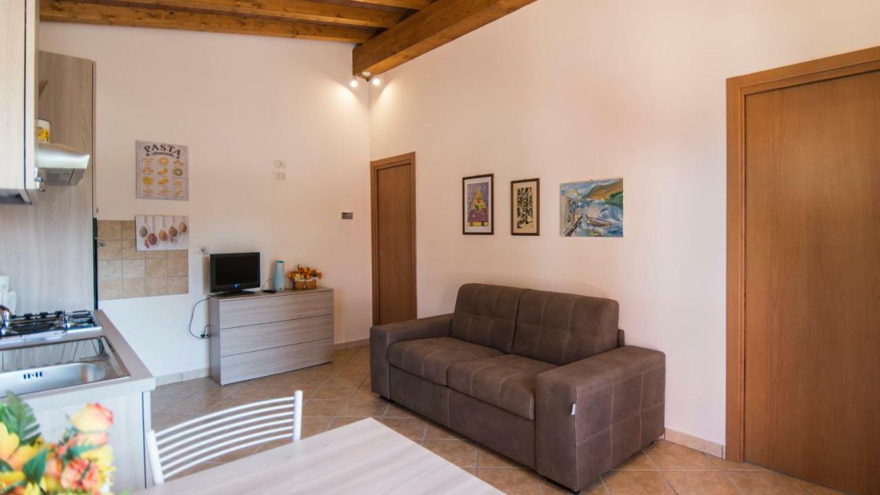 Appartamenti La Casina Porto Azzurro Buitenkant foto
