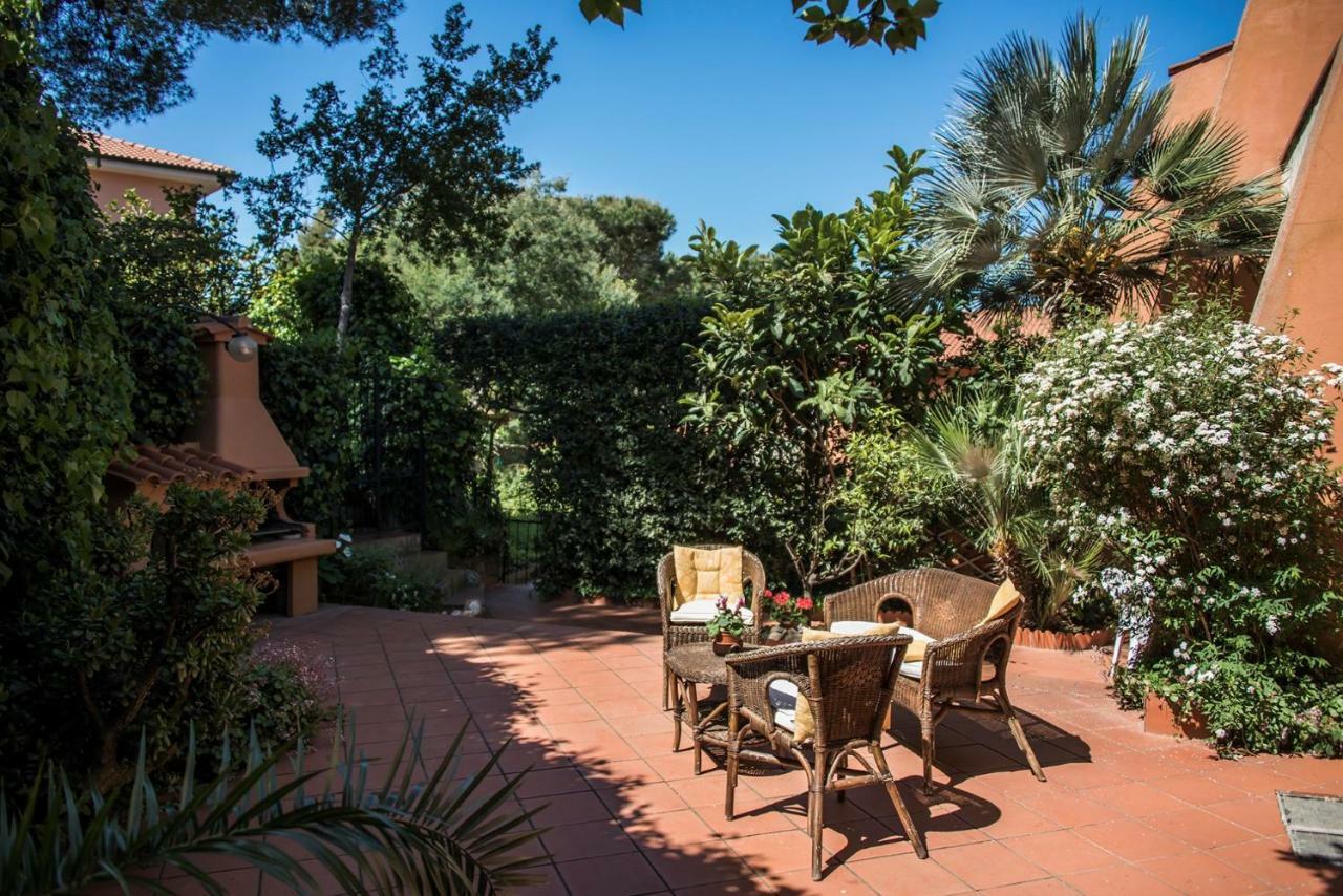 Appartamenti La Casina Porto Azzurro Buitenkant foto