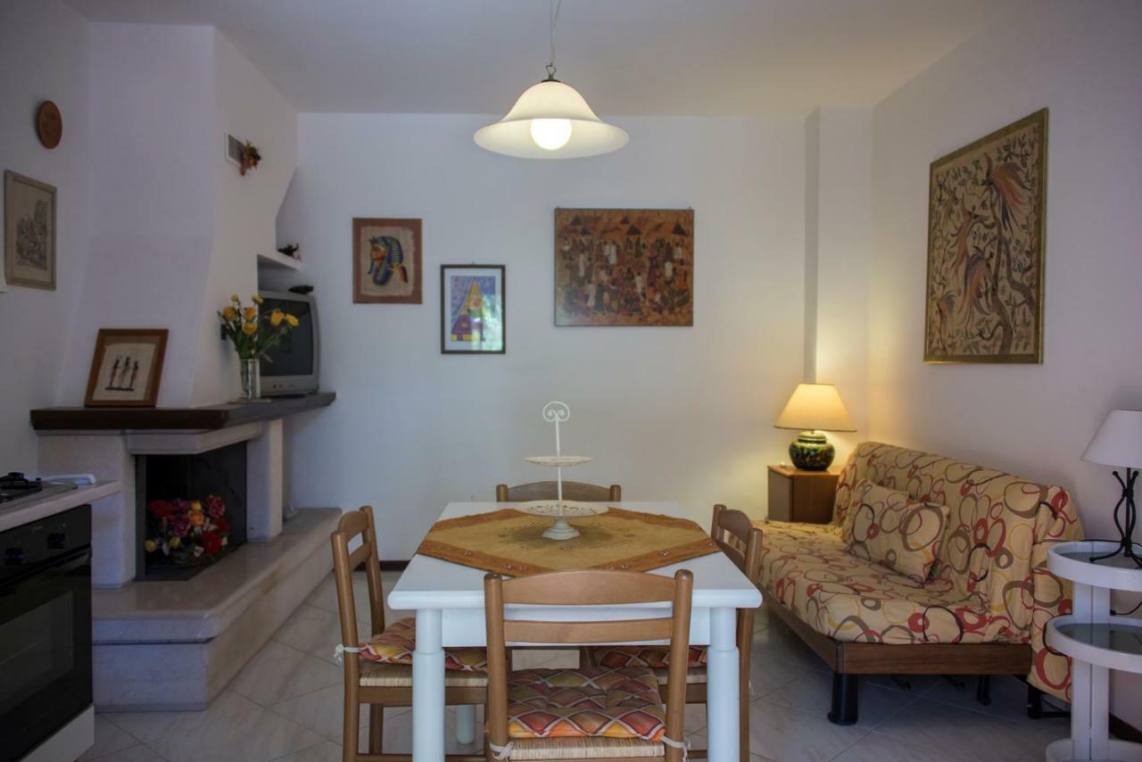 Appartamenti La Casina Porto Azzurro Buitenkant foto
