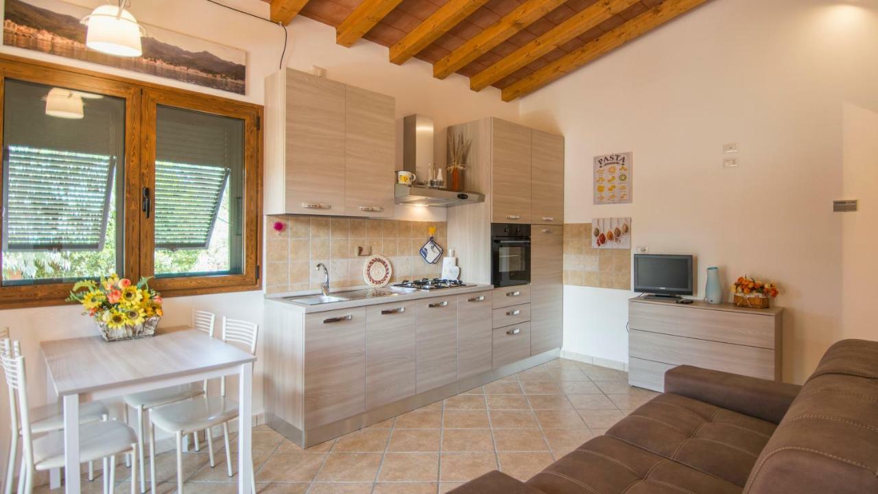 Appartamenti La Casina Porto Azzurro Buitenkant foto